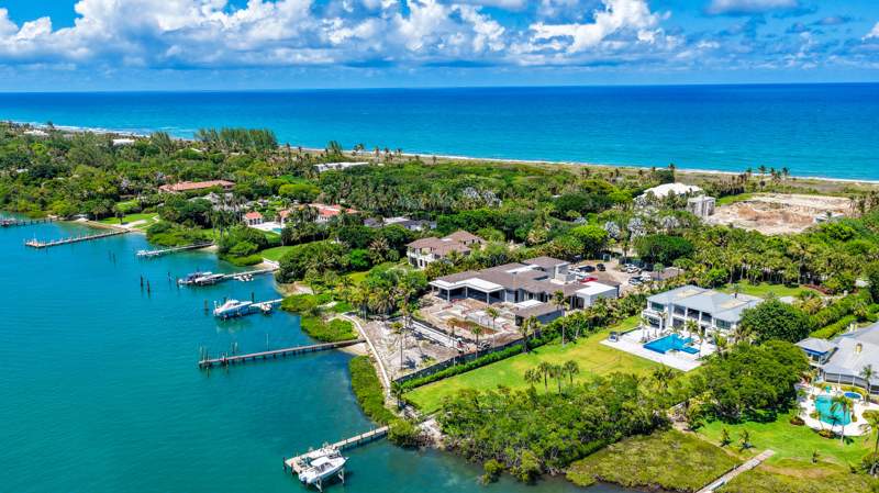 5 bedroom Single Family Residence at 508 S Beach Road, Jupiter Island, Jupiter Island — photo 3