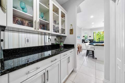 6990 Cypress Cove Circle, Jupiter FL - photo 6 of 29