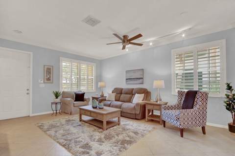 196 Evergrene Parkway, Palm Beach Gardens FL - photo 6 of 32