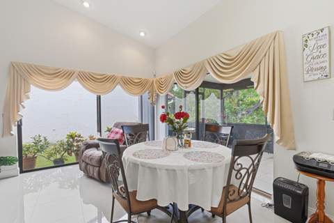 7040 Golf Pointe Circle, Tamarac FL - photo 13 of 45