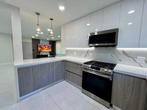 1042 Tyler Street, Hollywood FL - photo 14 of 15