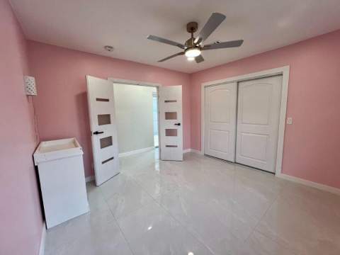 1042 Tyler Street, Hollywood FL - photo 12 of 15