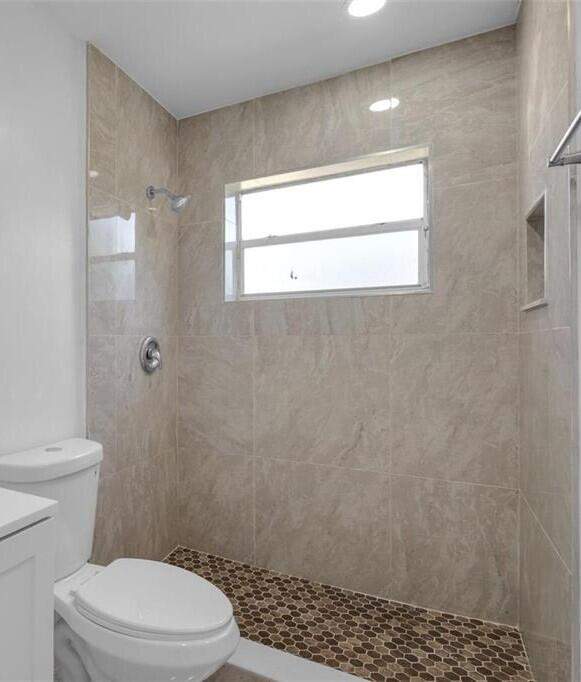 4 bedroom Single Family Residence at 1436 NW 19th Street, Lauderdale Villas, Fort Lauderdale — photo 3