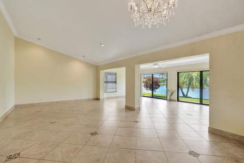 2105 SW 17th Circle, Deerfield Beach FL - photo 22 of 99