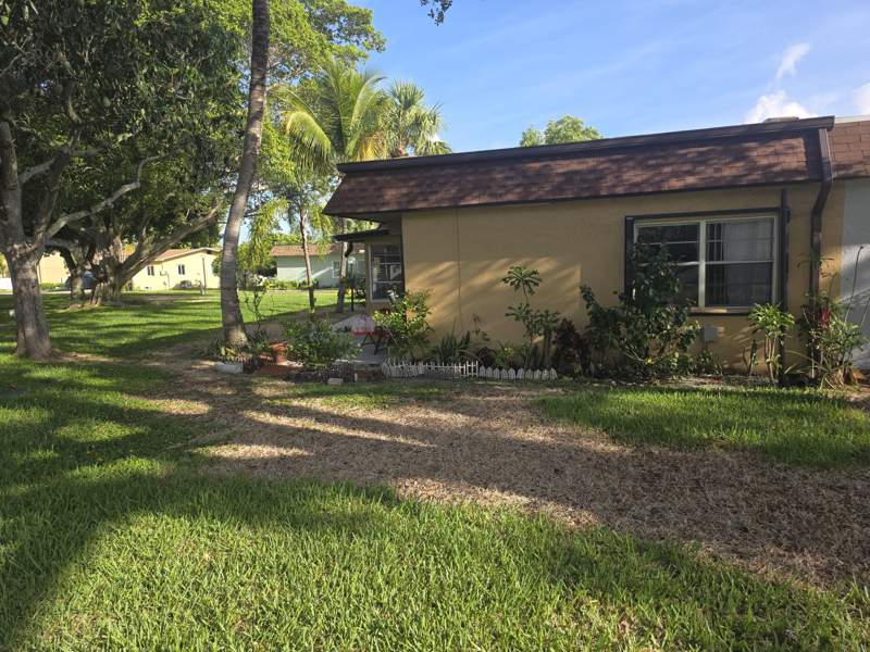 1 bedroom Villa at 2002 SW Natura Boulevard #B, Natura , Deerfield Beach — photo 4