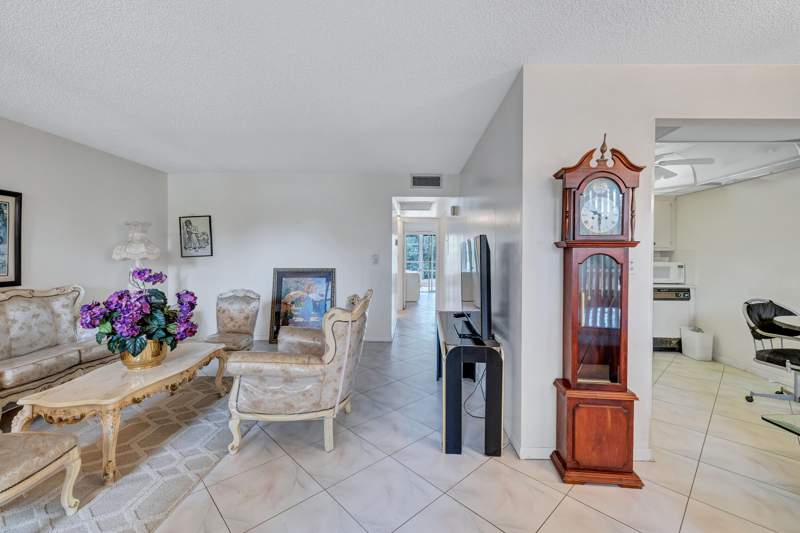 2 bedroom Condominium at 1902 Bermuda Circle #L2, Bermuda Village B Condo, Coconut Creek — photo 4