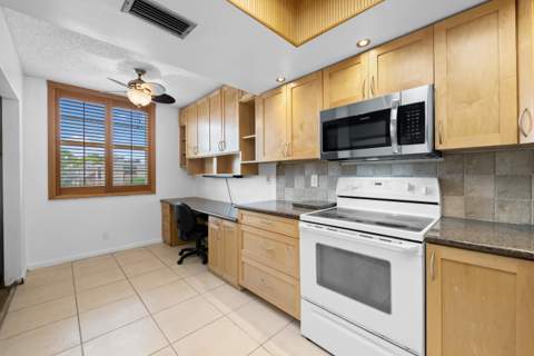 7350 NW 18th Street #207, Margate FL - photo 6 of 33