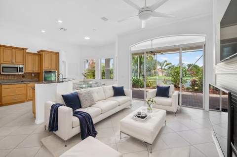 7035 Vivaldi Lane, Delray Beach FL - photo 14 of 46
