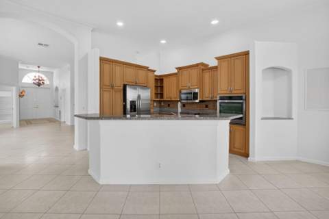 7035 Vivaldi Lane, Delray Beach FL - photo 11 of 46
