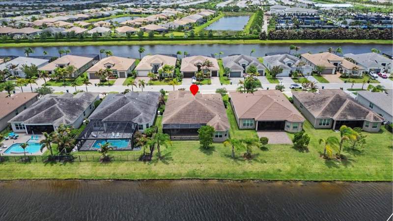 3 bedroom Single Family Residence at 11904 SW Sailfish Isles Way, Riverland Parcel A - Plat Ten, Port St. Lucie — photo 4