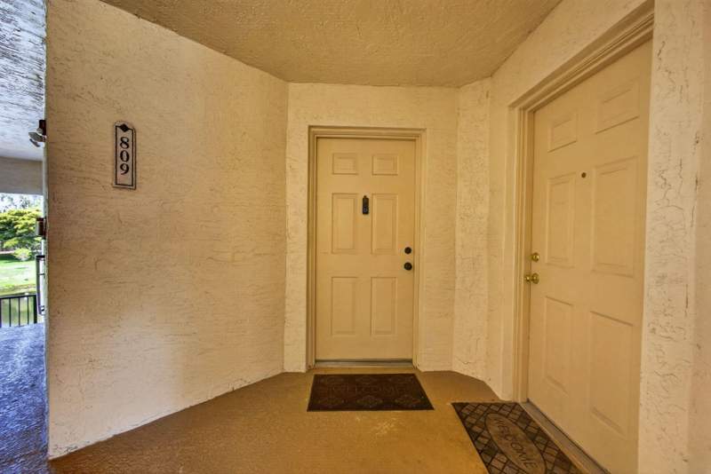 2 bedroom Condominium at 800 S Crestwood Ct Court #809, Grand View At Crestwood Condo, Royal Palm Beach — photo 5