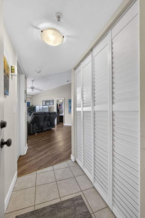 800 S Crestwood Ct Court #809, Royal Palm Beach FL - photo 7 of 55
