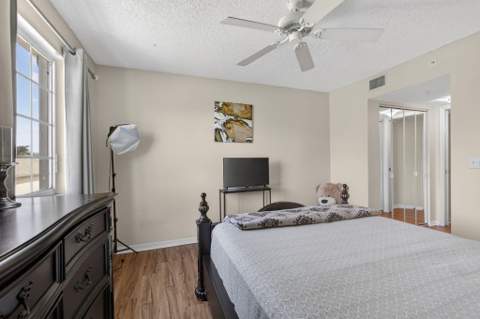 800 S Crestwood Ct Court #809, Royal Palm Beach FL - photo 11 of 55