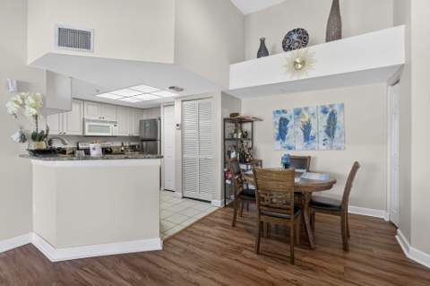 800 S Crestwood Ct Court #809, Royal Palm Beach FL - photo 18 of 55
