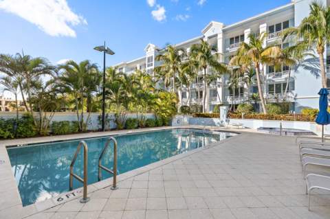 701 SE 21st Avenue #304, Deerfield Beach FL - photo 24 of 32