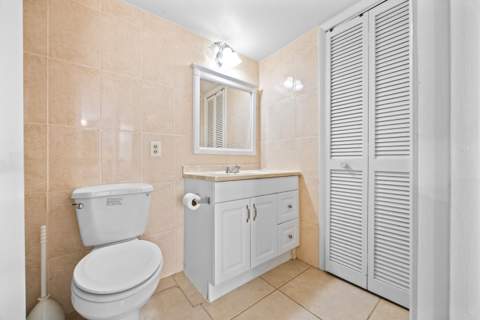 137 Golden Isles Drive #501, Hallandale Beach FL - photo 21 of 53