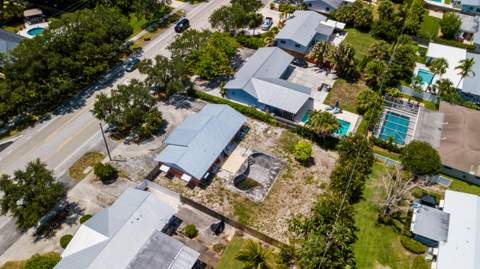 928 Prosperity Farms Road, North Palm Beach FL - photo 6 of 24