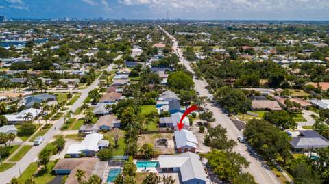 928 Prosperity Farms Road, North Palm Beach FL - photo 10 of 24