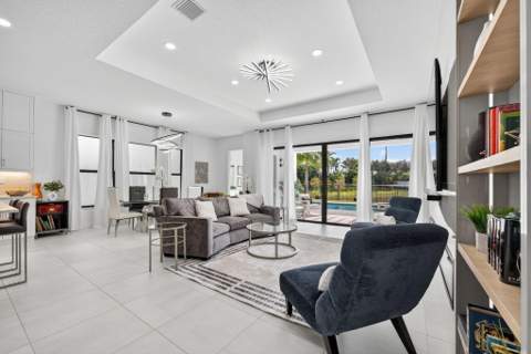 8252 Essex Country Club Drive, Boca Raton FL - photo 17 of 75