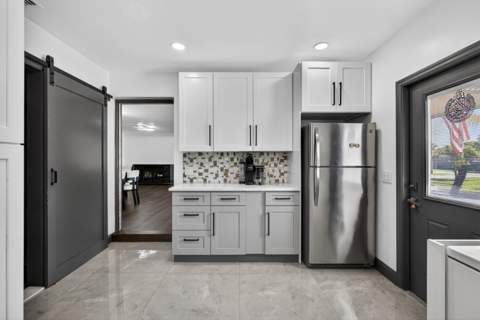5500 West Place, Mangonia Park FL - photo 18 of 64