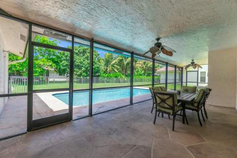895 NW 110th Lane, Coral Springs FL - photo 6 of 37