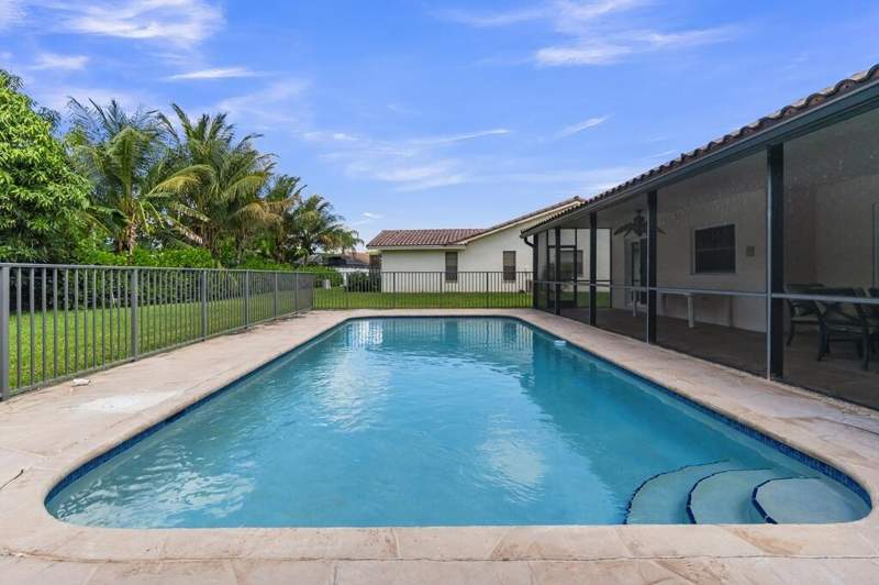 4 bedroom Single Family Residence at 895 NW 110th Lane, Cypress Run, Coral Springs — photo 5