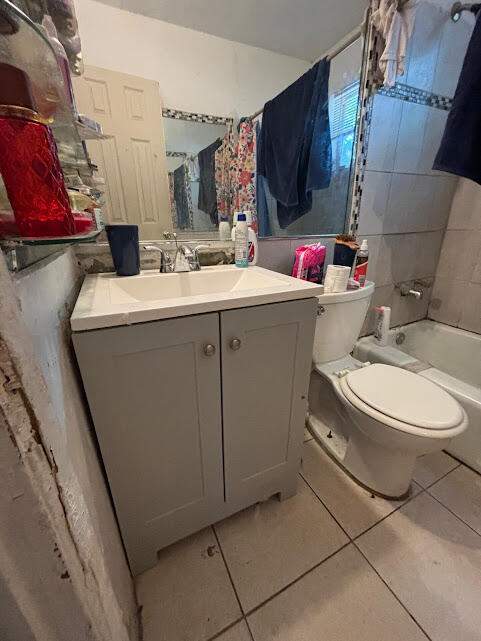 3 bedroom Single Family Residence at 1012 18th Street, Tamarind Park, West Palm Beach — photo 3