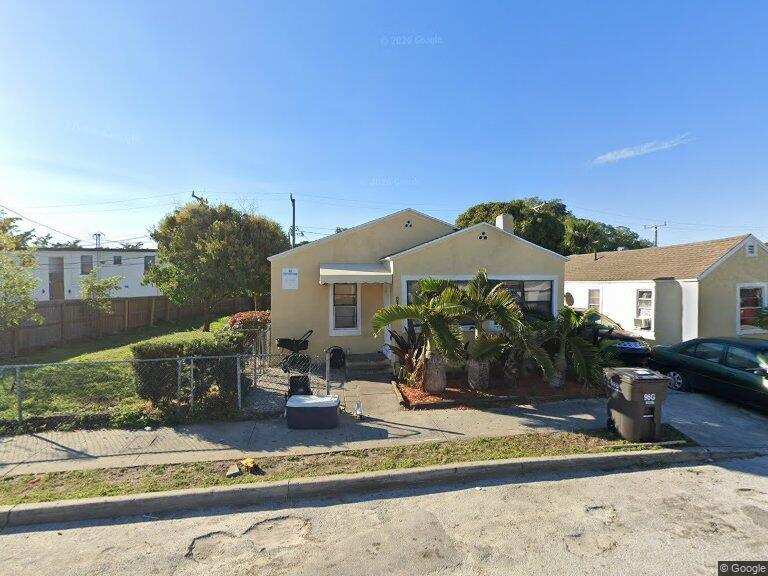 3 bedroom Single Family Residence at 1012 18th Street, Tamarind Park, West Palm Beach — photo 1