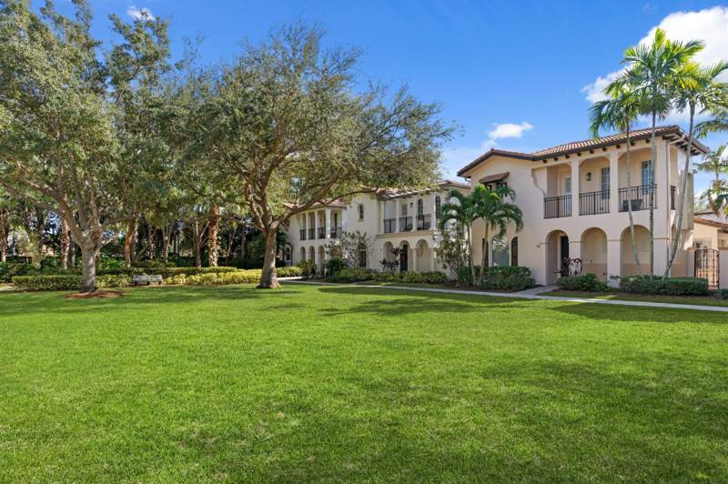 3 bedroom Single Family Residence at 30 Stoney Drive, Evergrene Pcd 7, Palm Beach Gardens — photo 2