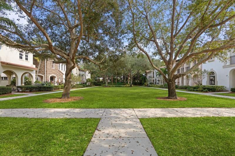 3 bedroom Single Family Residence at 30 Stoney Drive, Evergrene Pcd 7, Palm Beach Gardens — photo 3