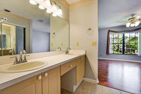 3283 Jog Park Drive, Greenacres FL - photo 17 of 35