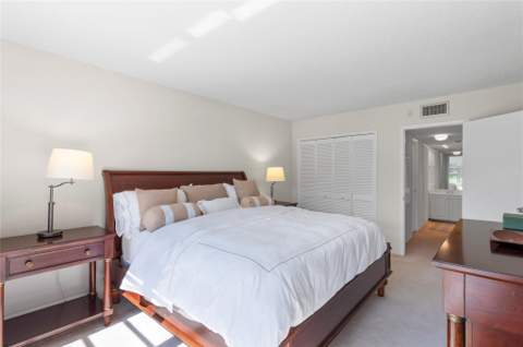 4240 Oaks Terrace #105, Pompano Beach FL - photo 13 of 23