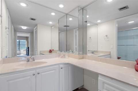 4240 Oaks Terrace #105, Pompano Beach FL - photo 14 of 23