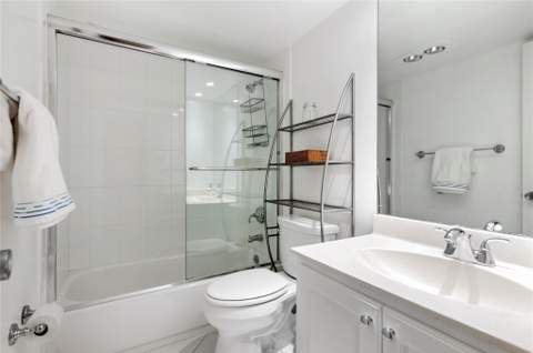 4240 Oaks Terrace #105, Pompano Beach FL - photo 21 of 23