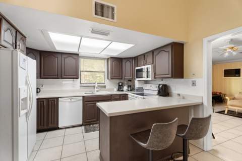 5900 Flatrock Road, West Palm Beach FL - photo 9 of 36