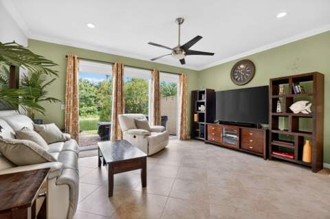 615 SW Glen Crest Way, Stuart FL - photo 7 of 45