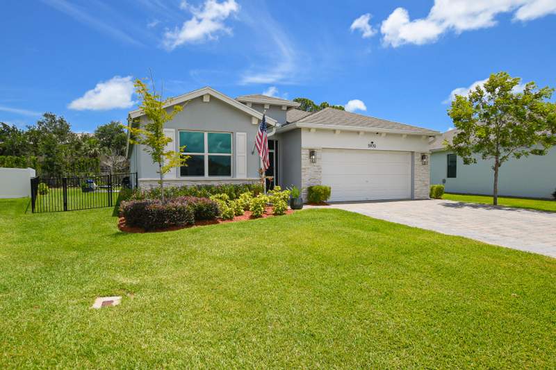 4 bedroom Single Family Residence at 5970 SE Skyblue Circle, Kanner Lake (Aka Willow Pointe), Stuart — photo 4