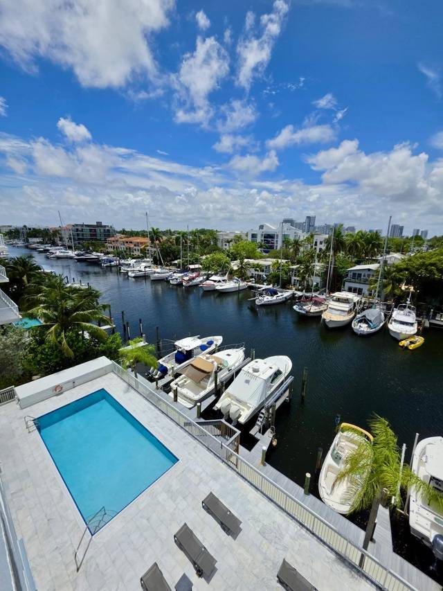 155 Isle Of Venice Drive #603