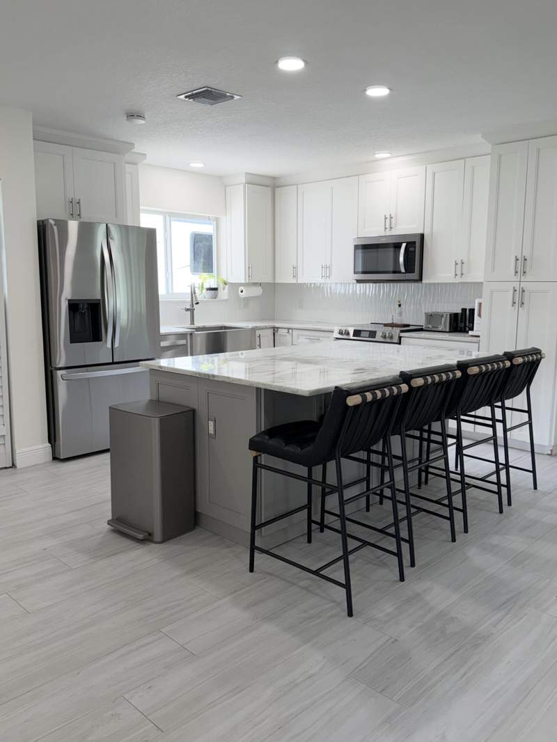 3 bedroom Single Family Residence at 460 SW 55th Avenue, Plantation Park 8 Add, Plantation — photo 2