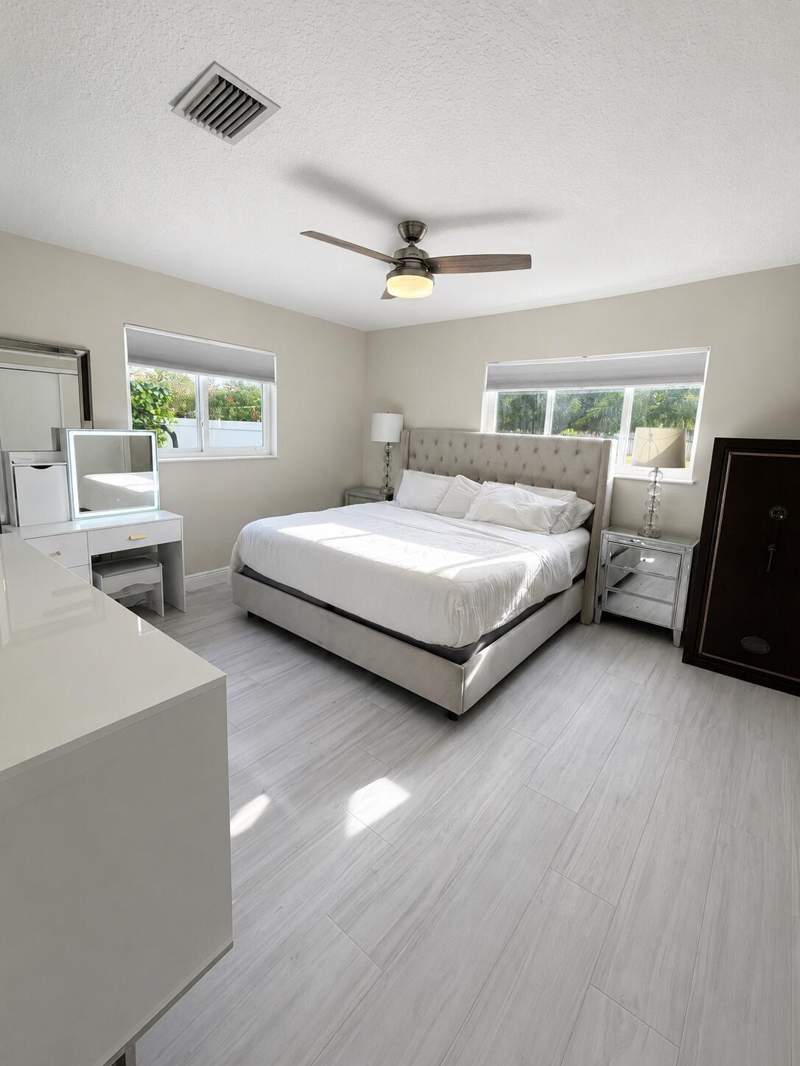 3 bedroom Single Family Residence at 460 SW 55th Avenue, Plantation Park 8 Add, Plantation — photo 5
