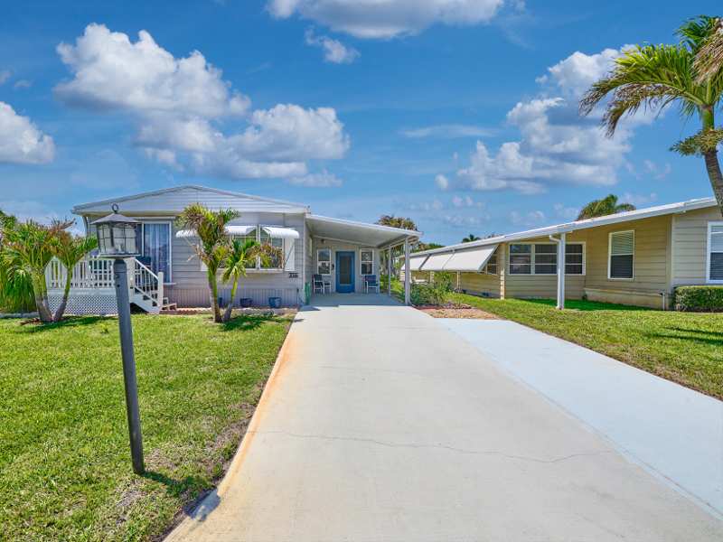 2 bedroom Manufactured Home at 6977 SE Delegate Street, Cambridge At Heritage Ridge, Hobe Sound — photo 1