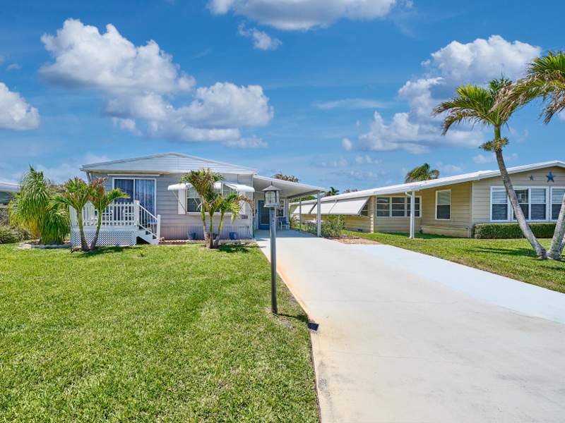 2 bedroom Manufactured Home at 6977 SE Delegate Street, Cambridge At Heritage Ridge, Hobe Sound — photo 3