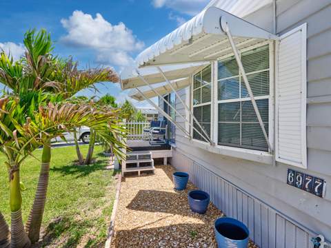 6977 SE Delegate Street, Hobe Sound FL - photo 7 of 60