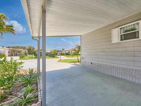 6977 SE Delegate Street, Hobe Sound FL - photo 8 of 60
