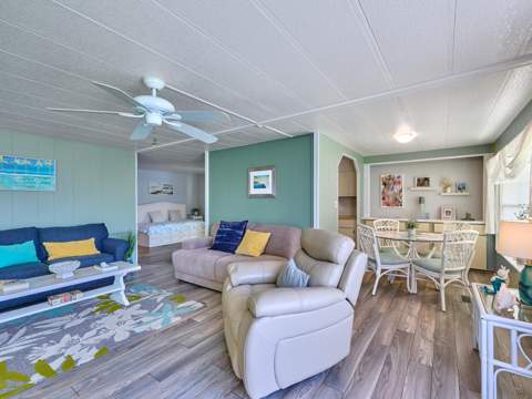 6977 SE Delegate Street, Hobe Sound FL - photo 22 of 60