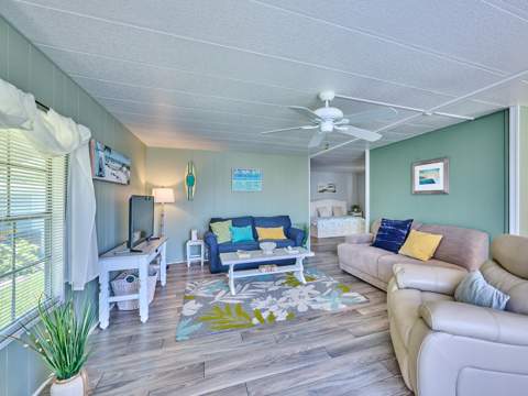 6977 SE Delegate Street, Hobe Sound FL - photo 24 of 60