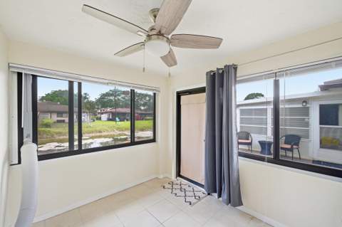 10222 Pine Drive, Boynton Beach FL - photo 15 of 36
