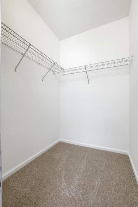 3068 Laurel Ridge Circle, Riviera Beach FL - photo 17 of 32