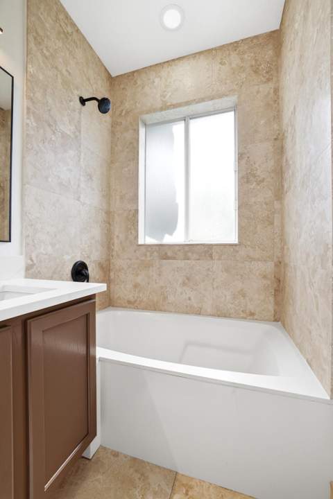 3068 Laurel Ridge Circle, Riviera Beach FL - photo 16 of 32