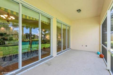 170 Euphrates Circle, Palm Beach Gardens FL - photo 14 of 19